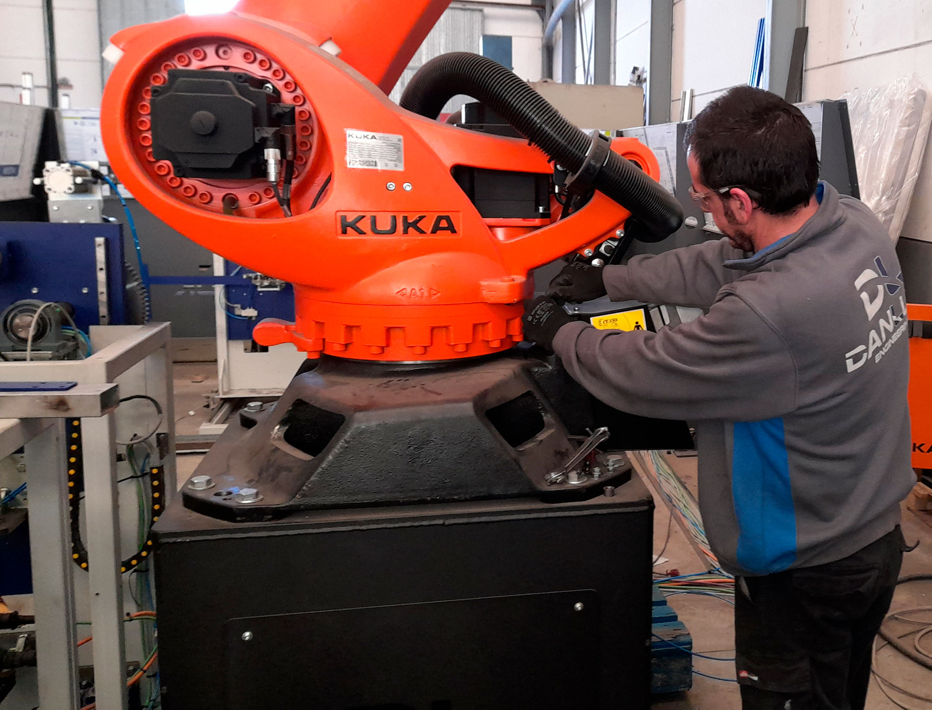 servicio de mantenimiento robots